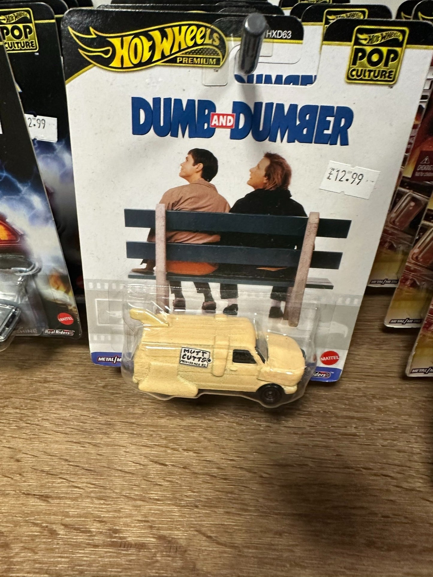 Hot Wheels Premium Pop Culture Dumb and Dumber Mutt Cutts Van, Die - Cast Metal Collection - KOOLTHINGS