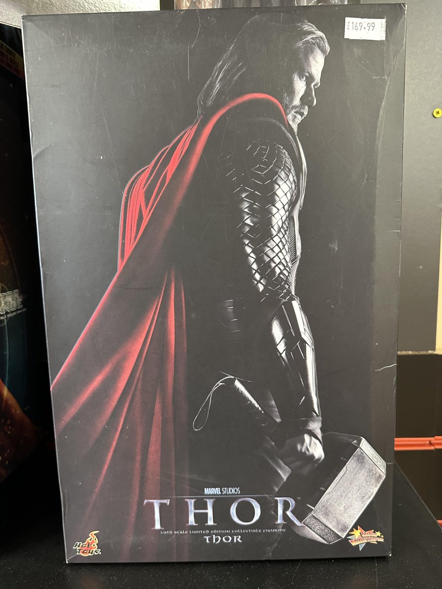 Hot Toys MMS146 Thor 1/6th Scale Limited Edition Collectible Figurine – Marvel’s God of Thunder in Stunning Movie‑Accurate