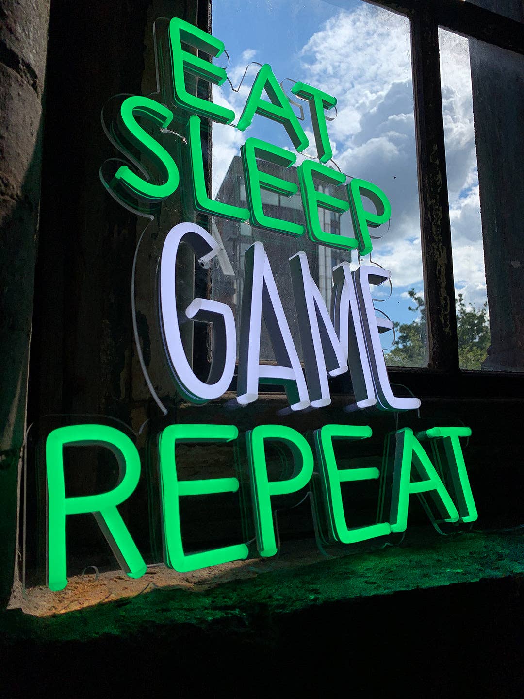 Eat Sleep Game Repeat' Green & White Neon LED Wall Sign - KOOLTHINGS