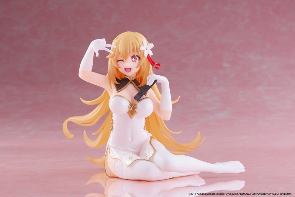 This Misaki Shokuhou 13 cm Chinese Dress PVC statue brings elegance to any Railgun display. A beautifully crafted collectible for anime figure fans.
